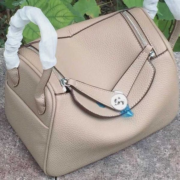 

designer lindi new pillow bag fashion one-shoulder diagonal portable doctor togo cowhide lindi 2023 new versatile mothe hupr