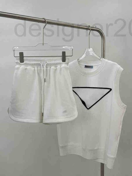 

women's tracksuits designer spring and summer new letter flocking toothbrush embroidered wide leg casual shorts sports vest set 223z, Gray