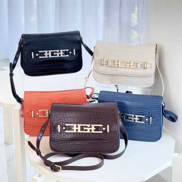 

designer luxury gue ss bags for womens handbags crossbody purses guessity large capacity versatile totes multicolour fashion lnclined should