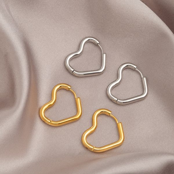 

s3431 fashion jewelry danlge titanium steel hollow out heart earrings for women simle niche design earrings, Silver