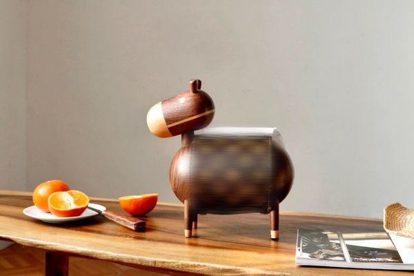 

luxury designer classic donkey tissue box decorative figurines brown old flower pattern walnut and pu material for home l restaurant 2023 ne