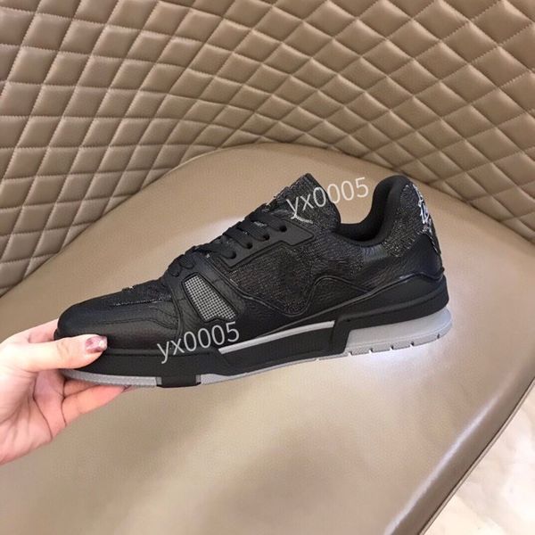 

2023 sneakers boots running shoes luxury designer breathable technology mesh stylish classic black sneaker comfortable sole