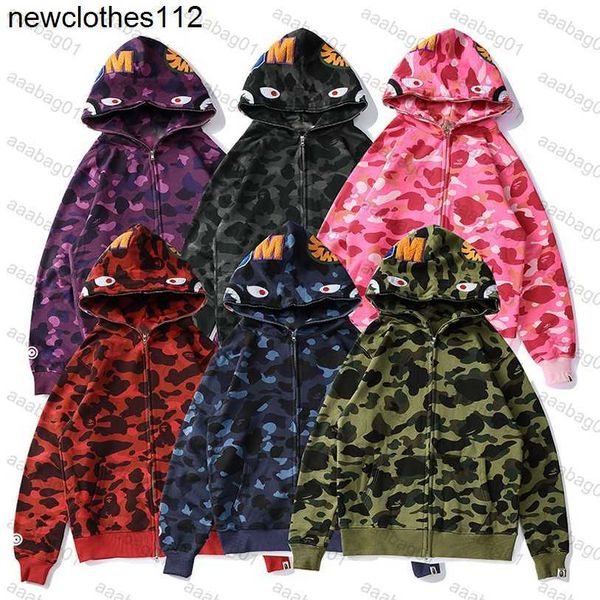 

mens women designer camouflage hoodies fashion pa printing ape wgm hoodie paris cardigan classic winter plush coat sweater, Black