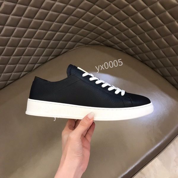 

famous boots men sports shoes luxury white black calfskin sneakers technical outdoor runner trainers shoe size38-45