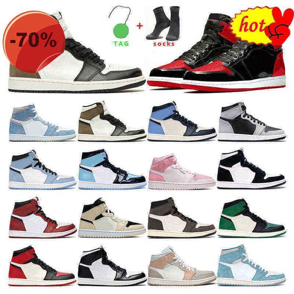 

sandals mens 2022 basketball shoes 1s womens hyper royal shadow 2.0 university blue bred patent dark barely orange green men trainer sport s, Black