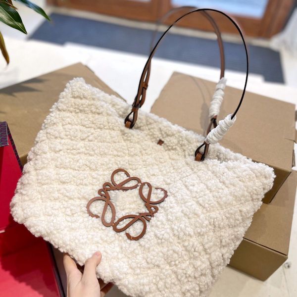 

winter teddy collection shopping bag large capacity lamb wool tote bags plush handbag classic alphabet print shoulder bag travel totes handb