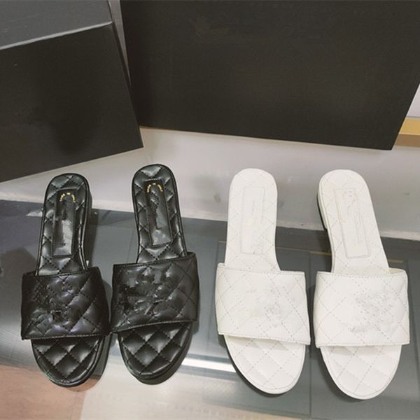 

black white quilted leather slippers gold chain logo mules women's slip on flat sandal mule 35-40 lady size interlocking buckle flip fl