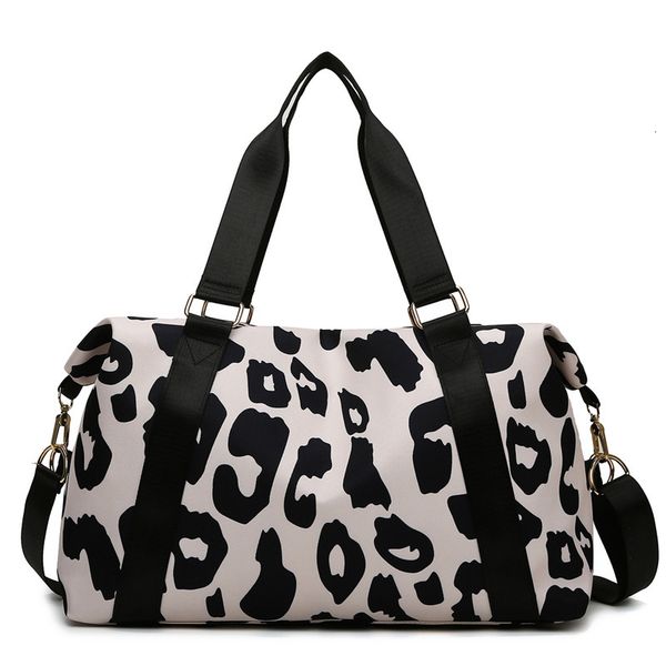

duffel bags fashionable travel duffle women leopard big nylon tote handbags fitness gym ladies weekend pink 230216