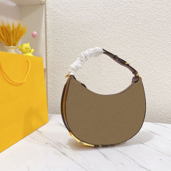

fashion handbag women's crescent bag solid metal logo design totes bags