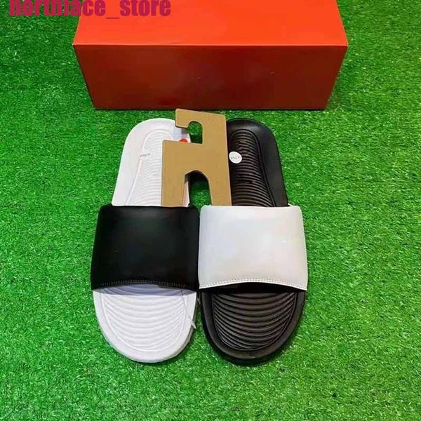 

2023 new sandals slippers men women clogs desert foam agate breathable fashion designer spring and summer white resin pure ochre bone slippe, Black