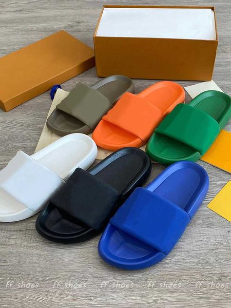 

2023 slippers 22ss designers slides for men and women embossed letters new fashion beach waterfront slipper slide ladies sandals flat casual, Black