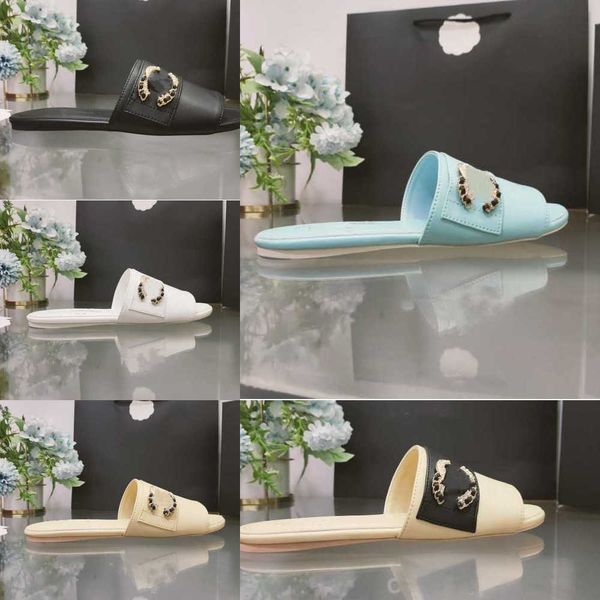 

2023 luxurys shoes slipper slides for women fashion classic black sandals flat bottoms beach lightweight slippers resorts c buckle sliders