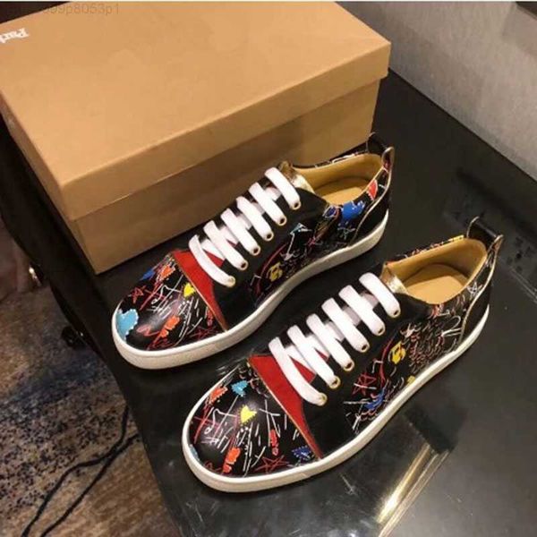 

new luxury brand designer shoes handmade fashion man leather loafers men printed embroidery driving party flats men causal sh, Red;white