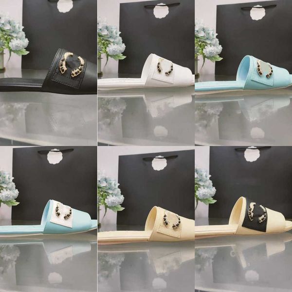 

designer c buckle slippers luxury women slides flat sandal logo buckle slipper diamond patchwork home outdoor scuff 2023 summer low heel sli, Black
