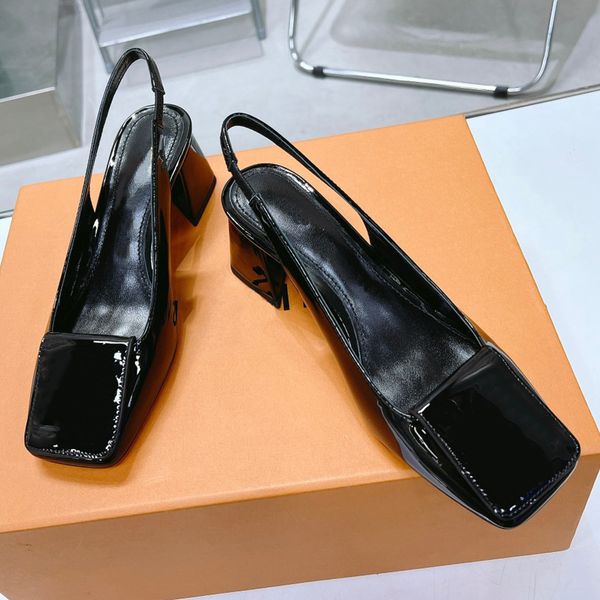 

shake pumps new famous designer dress shoes sandals each tongue is equipped with large logo decoration elegant and fashionable high grade pa, Black