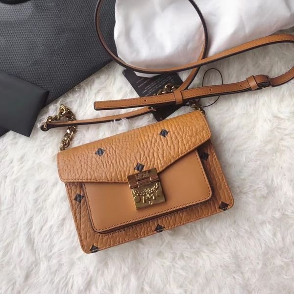 

half moon bucket tote bag luxurys designers bag genuine leather womens messenger makeup shoulder shopping handbag handle mens clutch classic