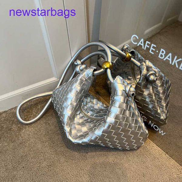 

designer bottegs venets turn handbags online store 2023 fashionable small woven bag women's new handbag fashion one shoulder cross