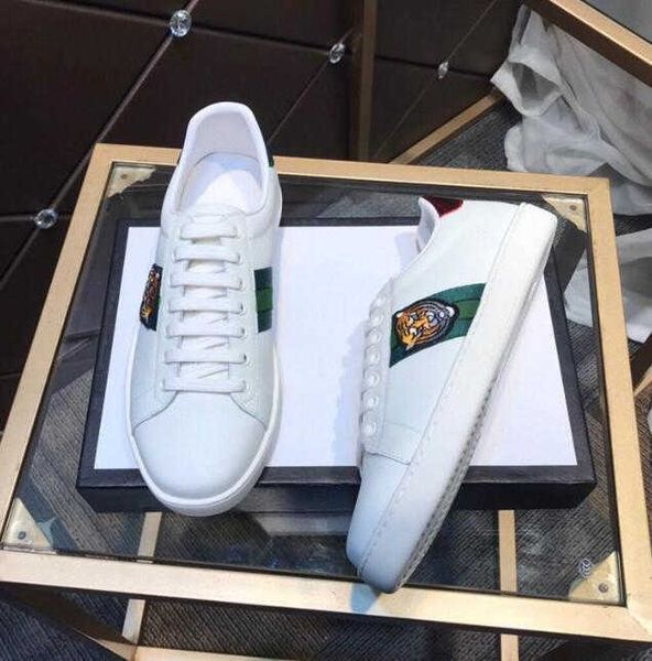 

2023 women summer men designer casual shoes classic bee white stripe shoe canvas splicing sneakers animal embroidery fashion trainers size 3, Black