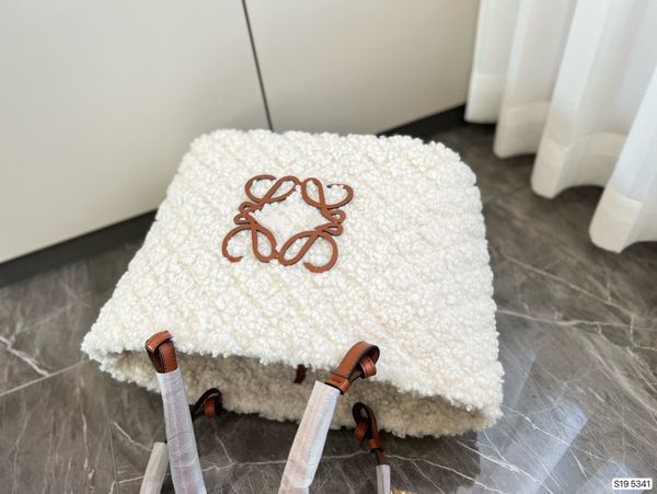 

lamb wool tote bag women large capacity shoulder handbag winter soft plush crossbody bags vintage female warm shopper purses