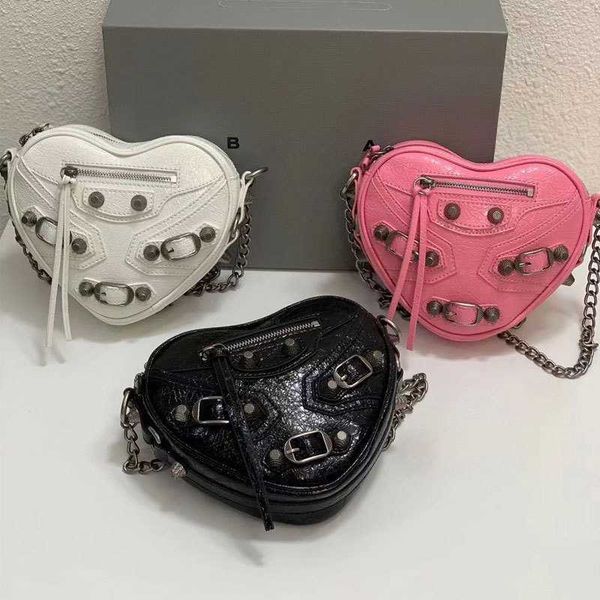 

fashion handbag brand wallet b 2023 new love bag riveted high-end sweet cool mini purse luxury italic chain leather women's shoulder ba