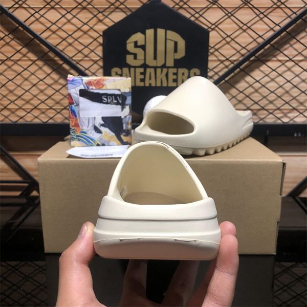 

2023 r slippers men woman slider vermillion mineral blue onyx pure sandals slide slipper foam ochre runr bone resin clog desert ararat runr, Black