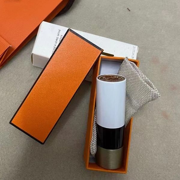

1uxury Satin Lipstick Matte Lipsticks 3.5 Lip Gloss Long Lasting Lipgloss