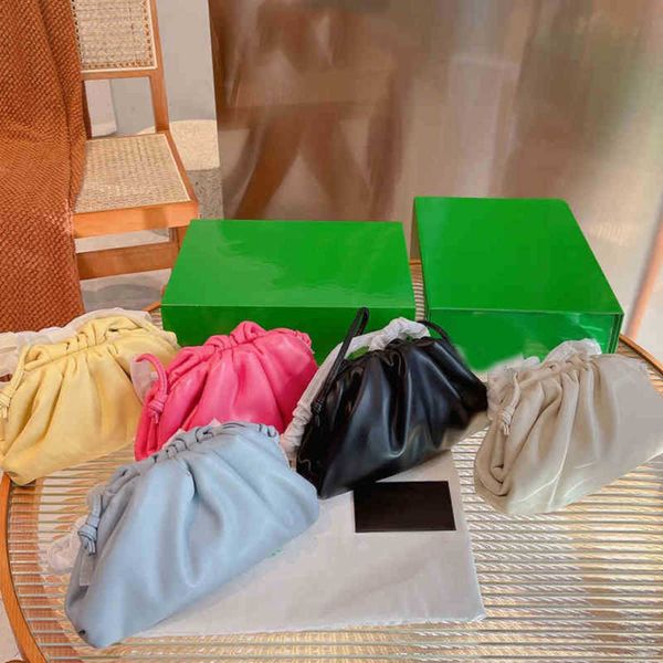 

pleated cloud shoulder bags women cute handbag leather designer magnetic cover crossbody female knotted straps pouch 220314