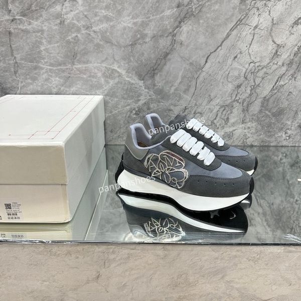 

2023 designer dress luxury timeout sneakers women casual shoes lambskin calfskin white pad pattern trend retro styles comfort beauty size34-, Black