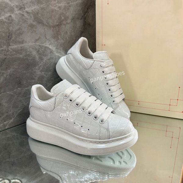 

mens dress shoes sneakers luxury designer sneaker light rubber sole trainers womens shoe, Black