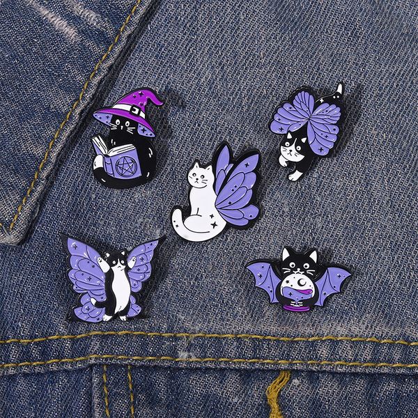 

halloween dark wind cat brooches pins european alloy witch wing bat animal corsage badges for clothing backpack ornament, Gray
