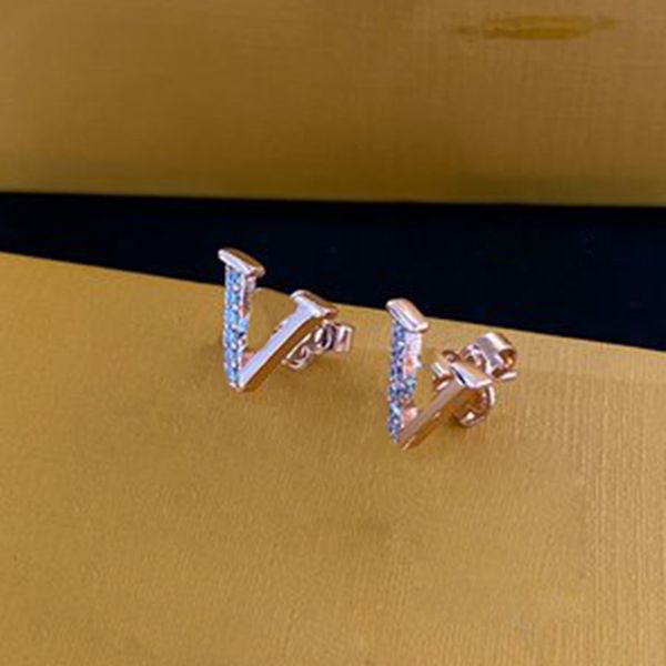 

diamond ear stud rose gold letter women charm with exquisite accessories lady wedding party jewelry, Golden