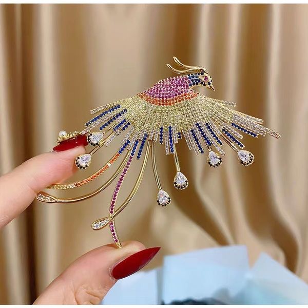 

pins brooches luxury design phoenix cubic zircon for women fashion animal bird butterfly corsage big pin coat accessories 2023 gift 230216, Gray