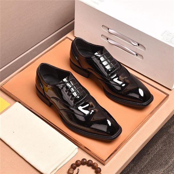 

2022 luxury designers suede leather man formal dress shoes men flats men loafers moccasin driving shoe big size 45270v, Black