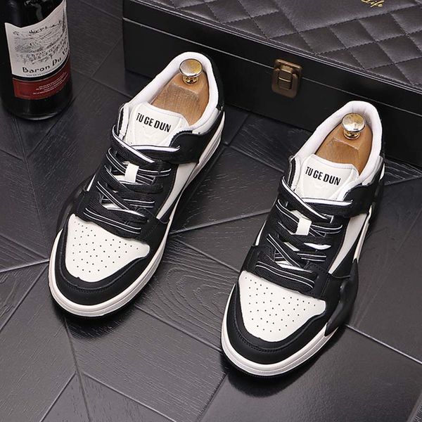 

springtime designer charm shoes men's sneakers thick bottom black white joint rock flats slip-on loafers luxury sports walking sneakers