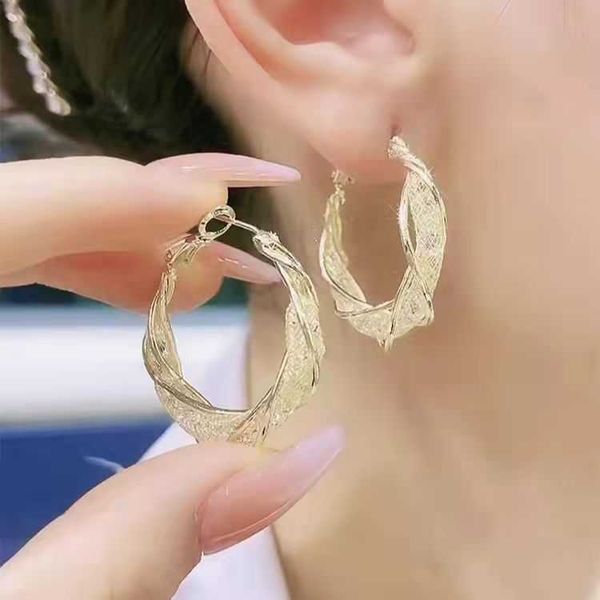 

charm high-grade punching crystal small new fashion unique characteristic mesh red circle earring female, Golden