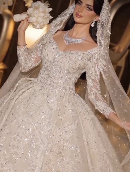 

2023 quinceanera dresses beaded lace applique straps ruffles off the shoulder custom made sweet 15 16 princess pageant ball gown vestidos, Blue;red
