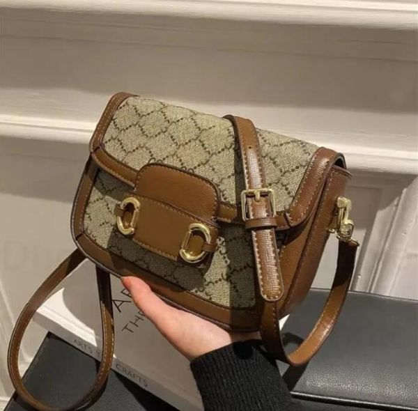 

2023 pretty luxurys designers shoulder bags 21cm handbag messenger women totes fashion vintage handbags printed flower fashion crossbody clu