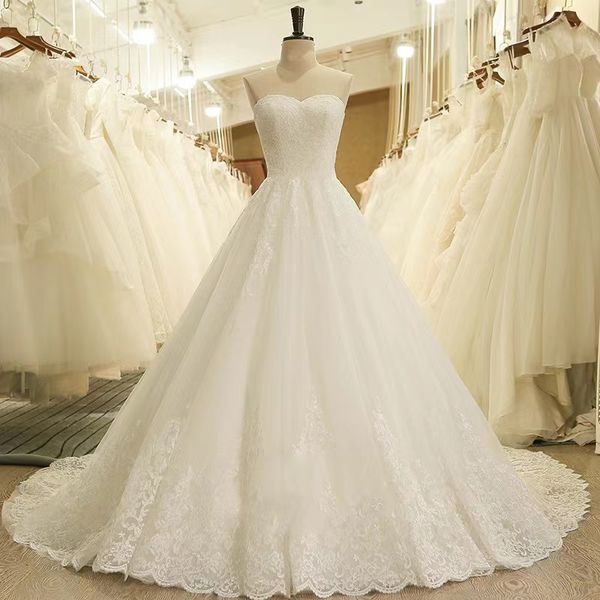 

2023 luxury beaded embroidery ball gowns wedding dresses princess gown corset sweetheart organza ruffles cathedral train bridal dress lace p, White