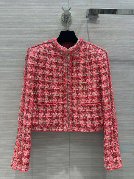 

2023 designer women's jackets knitwear senior classic multi-color fashion luxury knitwear women's comfortable casual knitted coat, Black;brown