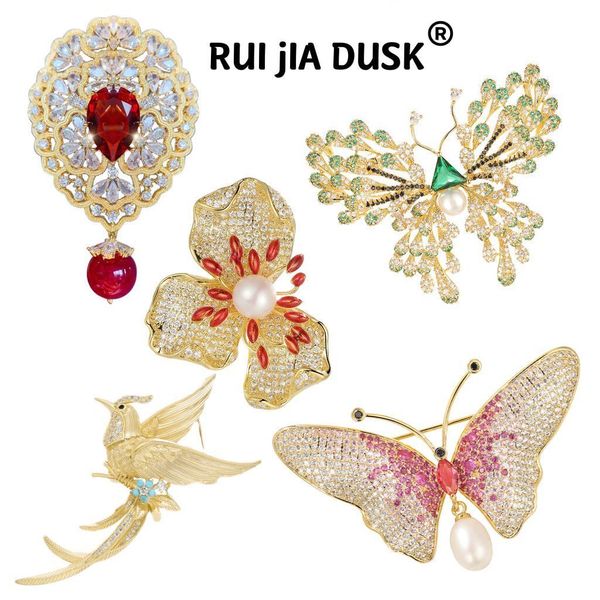 

pins brooches rui jia dusk advanced handmade series 18k real gold red agate dress luxury women's fashion butterfly brooch 230216, Gray