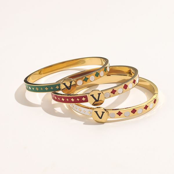 

cuff 18k gold charms enamel dripping oil four-leaf clover letter v bracelets designers jewellery for mens womens bangles jewelers original p, White