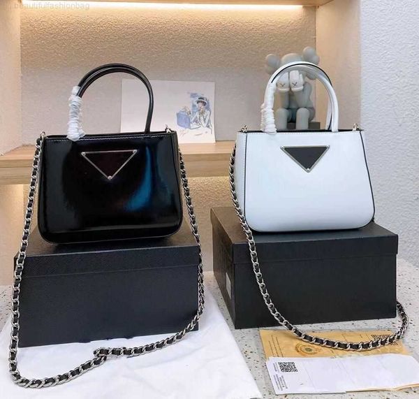 

shoulder bags designer patent leather shoulder bags handbag solid color zipper fashion chain cross body women luxury shopping bag triangle l