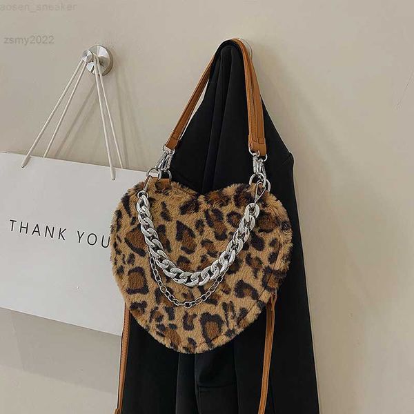 

niche design heart leopard love plush faux fur metal chain box early autumn winter shoulder messenger plush bag 2022 for female