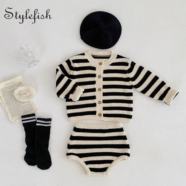 

clothing sets baby clothing knitwear two piece set baby boy and baby girl set striped sweater spring and autumn 230217, White