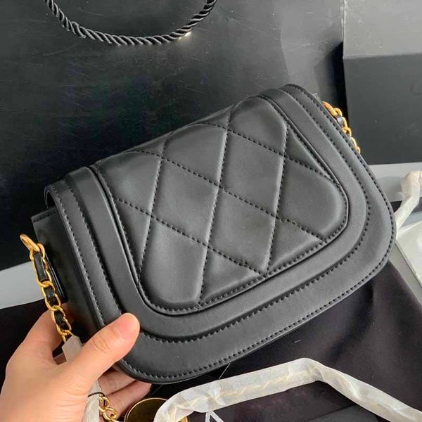 

womens coin chain flap bag classic rhomboid calfskin quilted gold tone metal hardware leather diagonal cross wallet designer design mini han