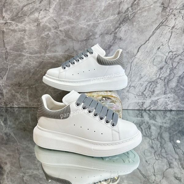 

2023 designer sneakers vintage suede casual shoes calfskin platform shoe men women sneaker fashion increasing leather mesh trainers, Black