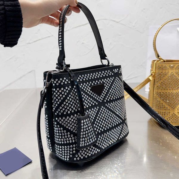 

totes luxurys designer bag triangle shoulder bag diamonds bucket bags women designers handbag crossbody evening clutch crystal diamond walle