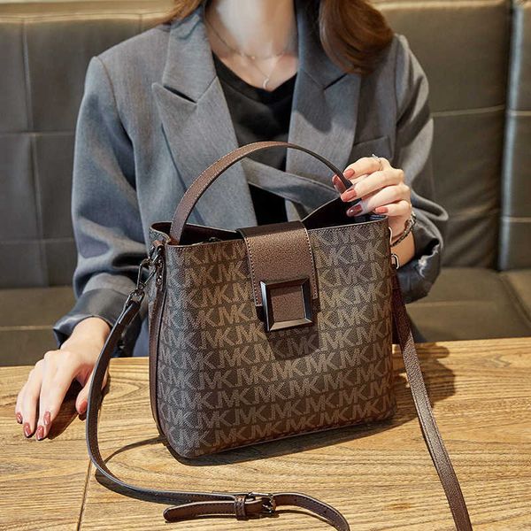 

bag female new style handheld bucket bag atmosphere one shoulder crossbody bag
