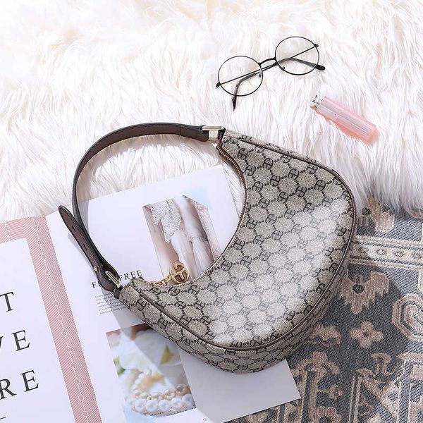 

middle-aged mother's bag female new high grade feeling foreign style sling single shoulder bag dumpling bag underarm bag female
