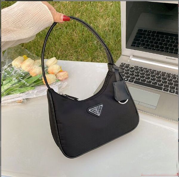 

8 colour womens nylon bags classic luxury mens handbag designer purses triple crossbody tote shoulder clutch fashion bag 22-17-7cm, Black;red